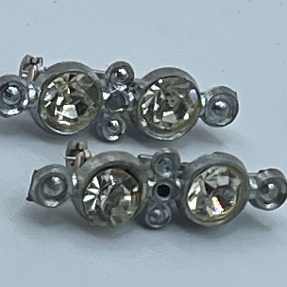 Set of 2 Vintage pot metal cut glass scatter pins.